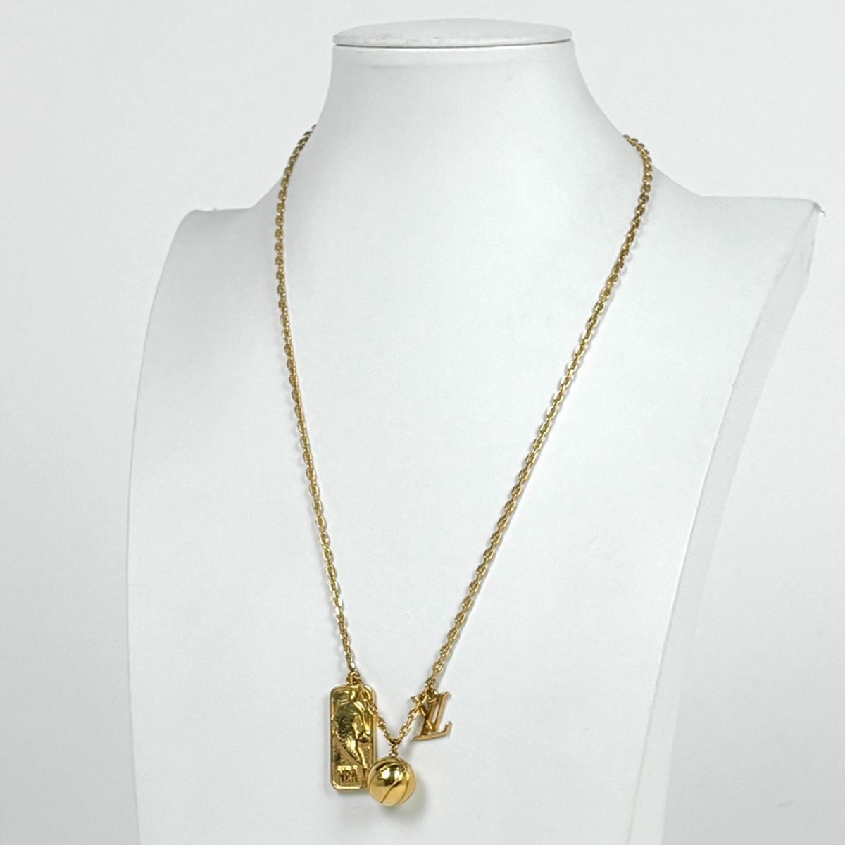 Louis Vuitton Line Gbor Slim Necklace Nba Collaboration Gold Plated — view 4