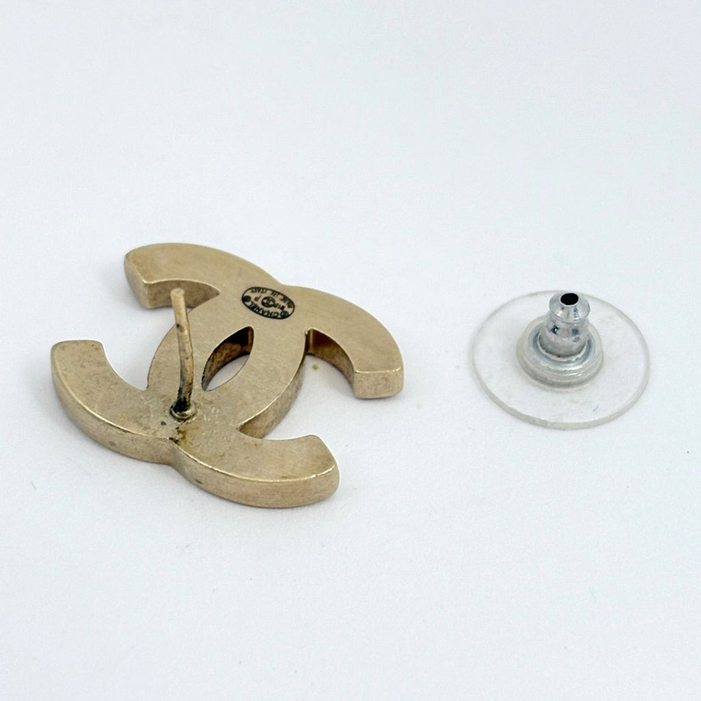 Chanel CC Logo Earrings CC Mark Metal Black — view 3