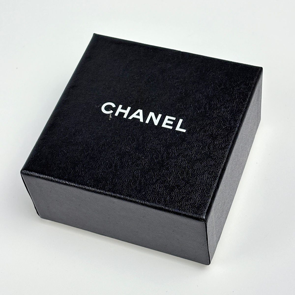 Chanel CC Logo Bangle CC Mark Bracelet Gold Plated — view 8
