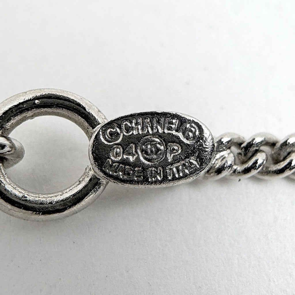 Chanel CC Logo Necklace Heart Silver Plated Pink — view 4