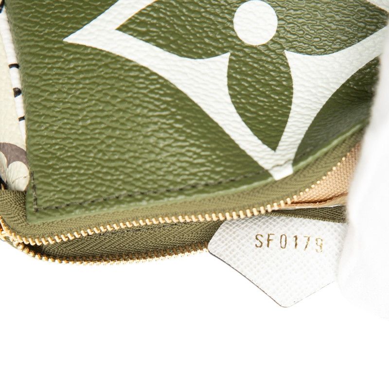 Louis Vuitton Monogram Giant Mini Pochette Accessoires Pouch Beige Green Ivory — view 6