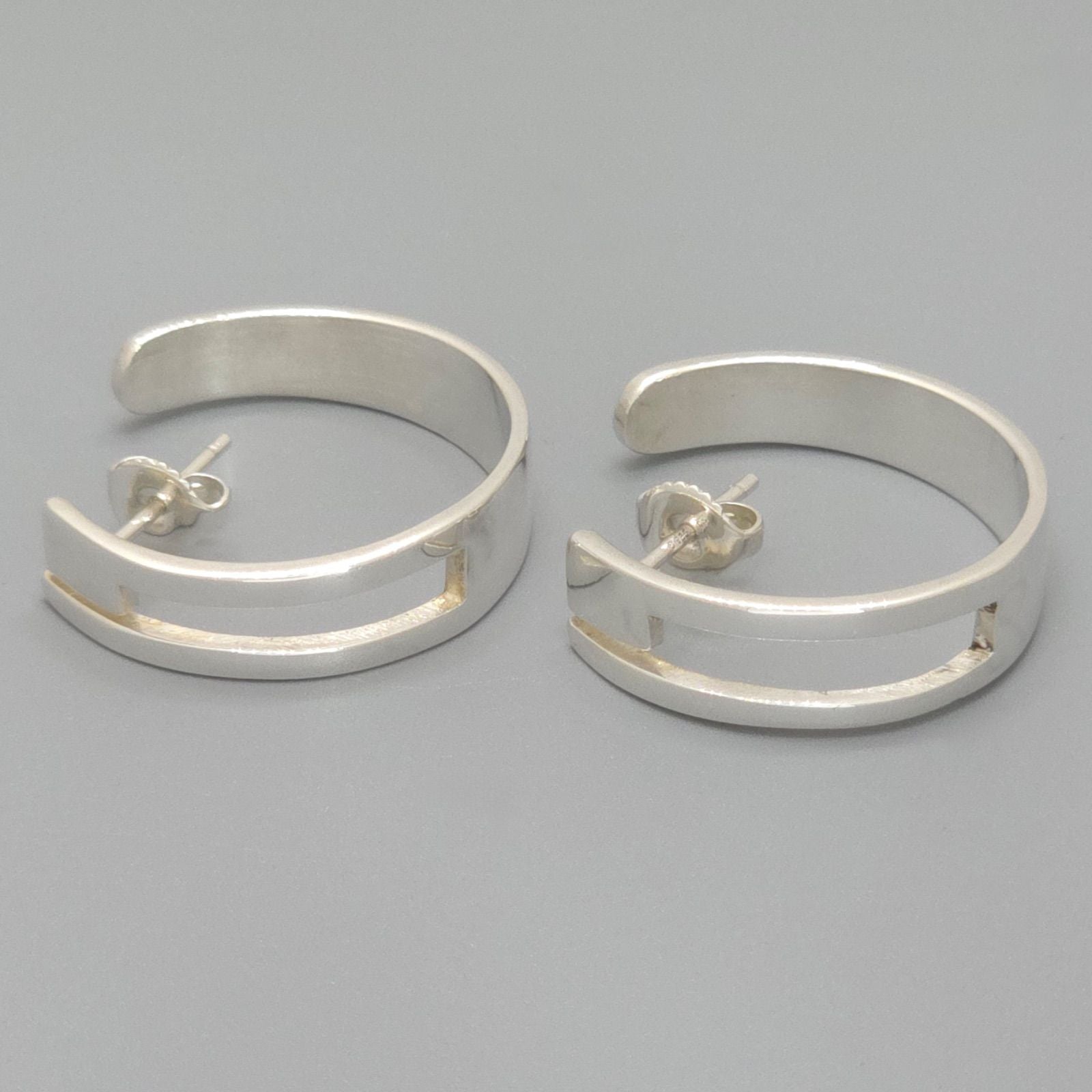 Gucci Cutout Hoop Earrings Logo Sterling Silver Box — view 3