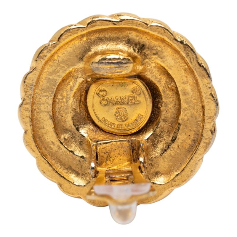 Chanel CC Logo Round Earrings Gold Plated — view 3