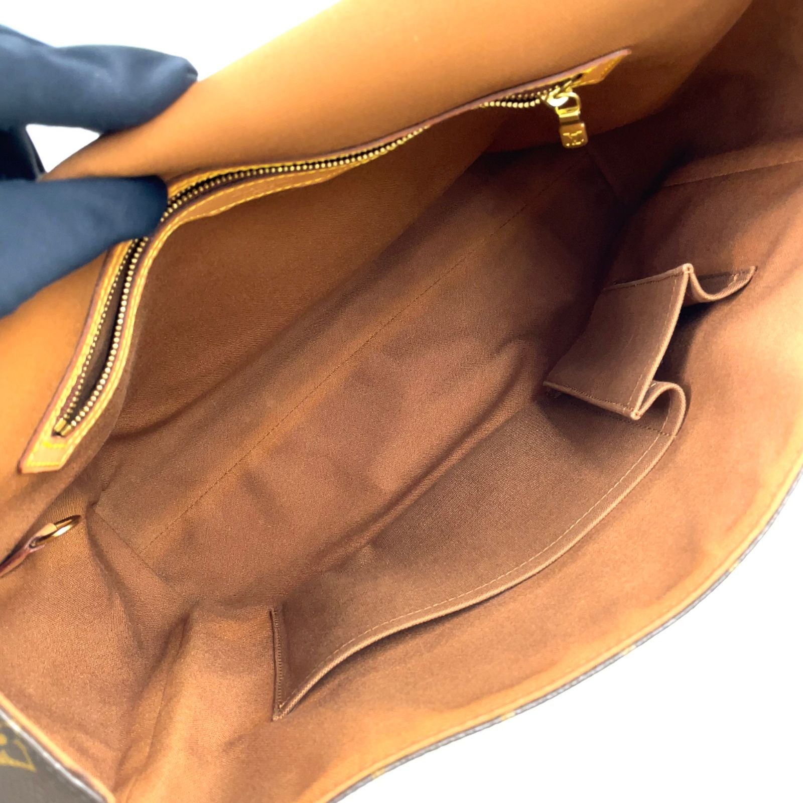 Louis Vuitton Aves Monogram Leather Canvas Brown Light Shoulder Bag Gold — view 3