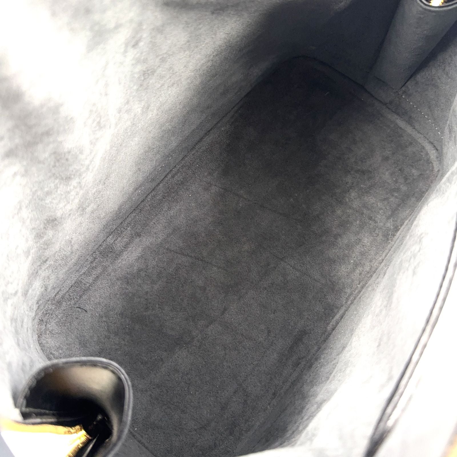 Louis Vuitton Alma Epi Noir Leather Black Handbag Gold — view 3