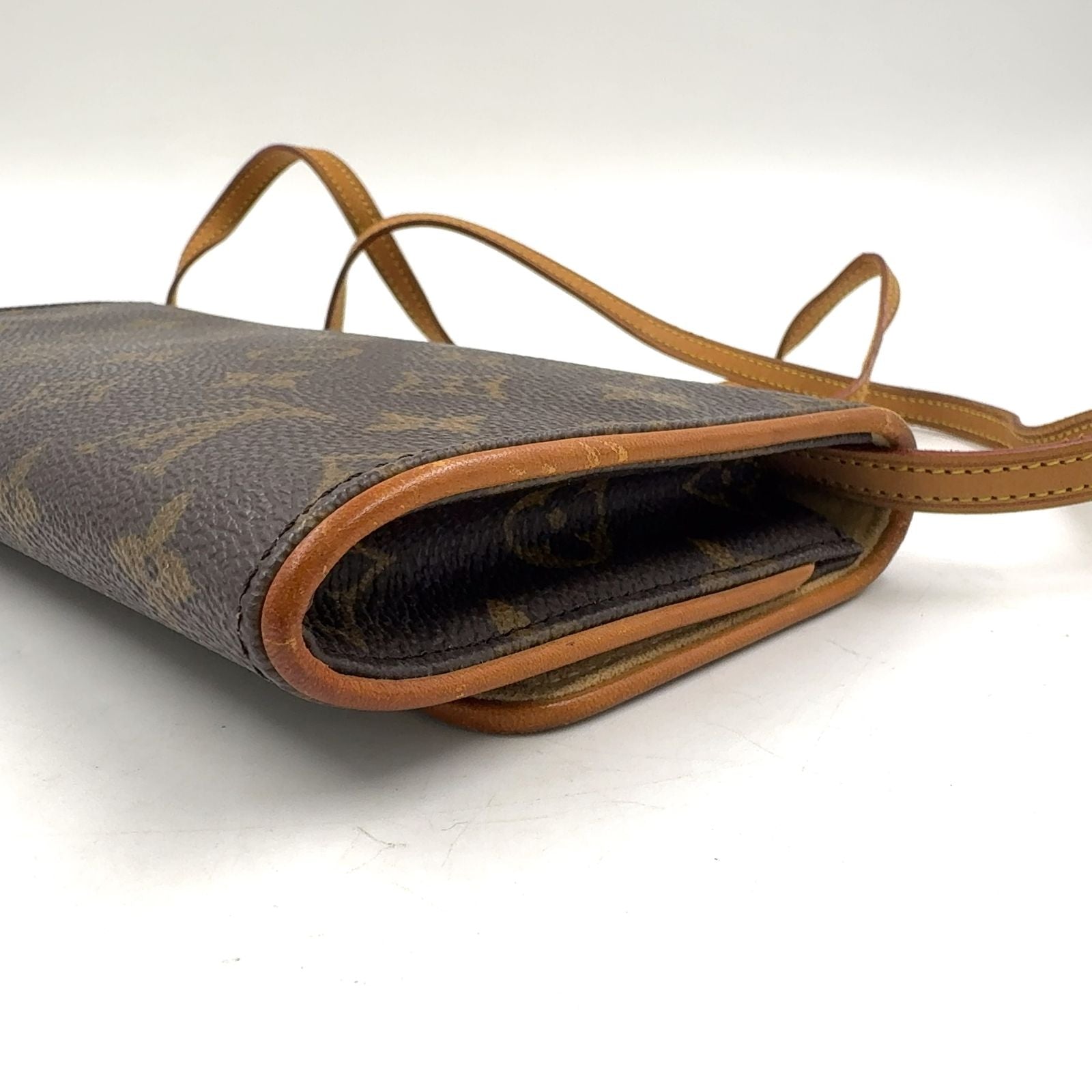 Louis Vuitton Pochette Twin GM Monogram Leather Brown Shoulder Bag Gold — view 8