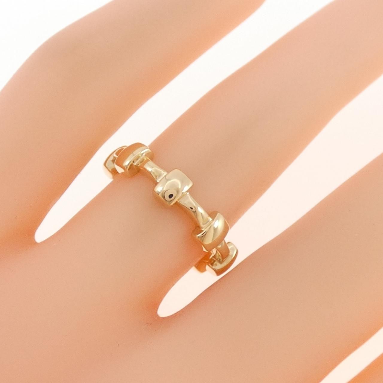 Chanel Quilted Ring Gold — view 5