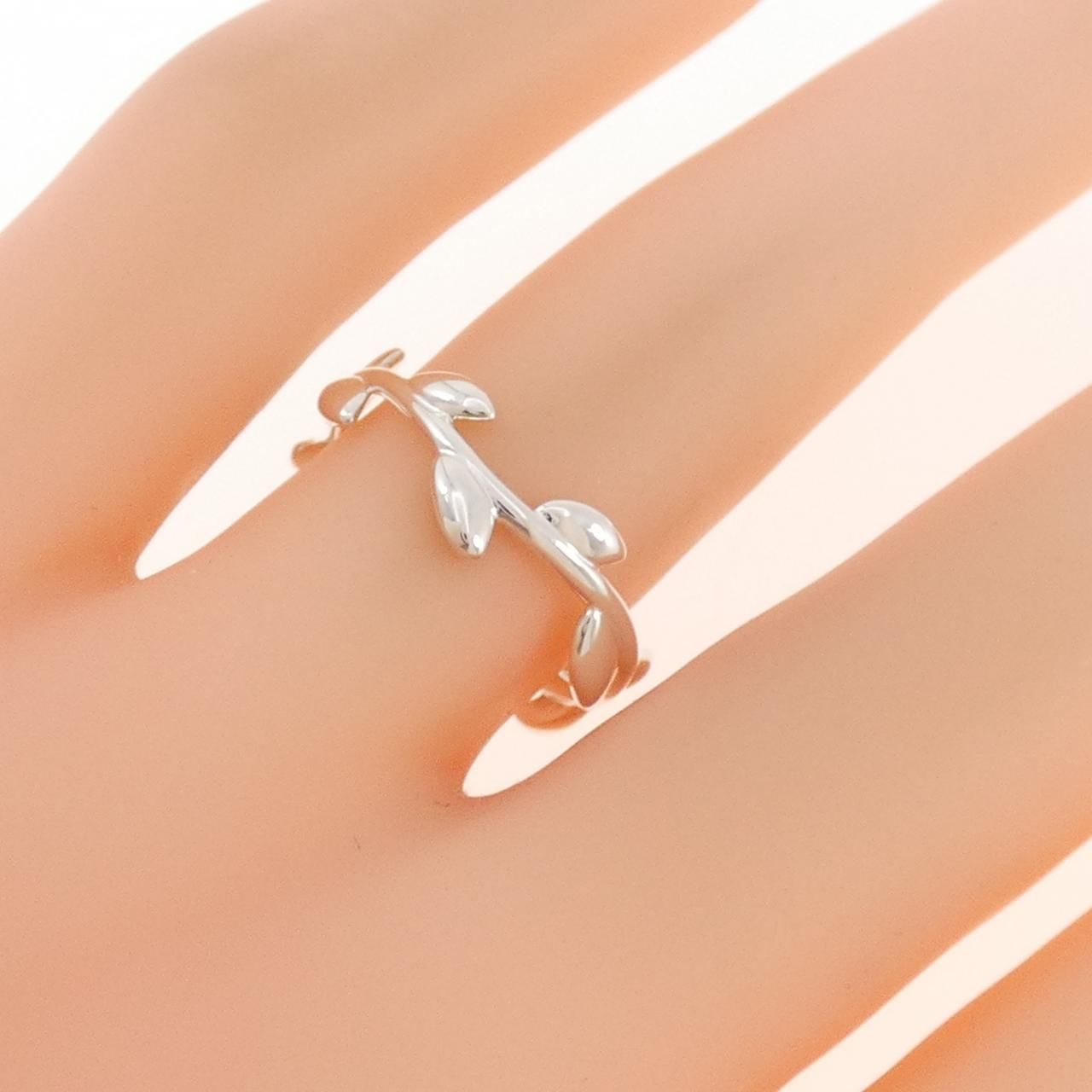Tiffany & Co Olive Leaf Ring — view 4