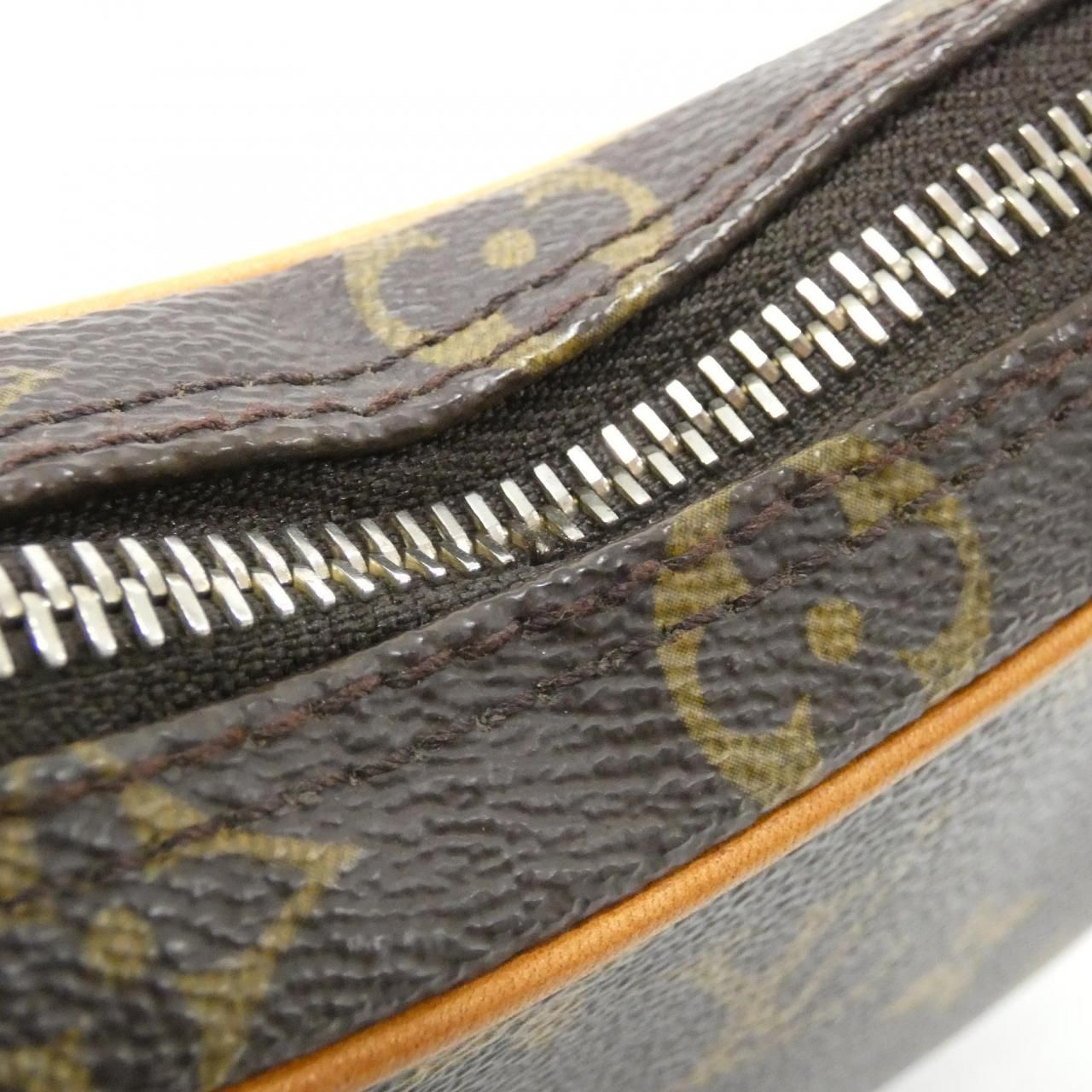 Louis Vuitton Monogram Pochette Croissant Shoulder — view 3