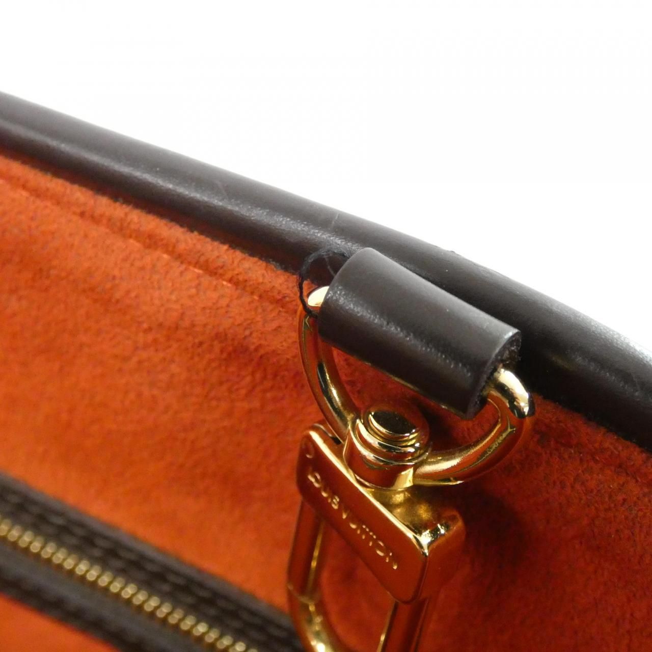 Louis Vuitton Damier Manosque GM — view 8
