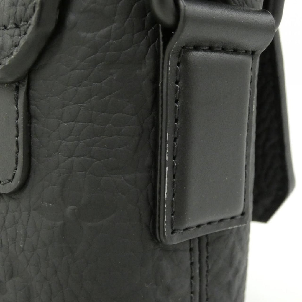 Louis Vuitton Taurillon Monogram S Cape Messenger Shoulder — view 6