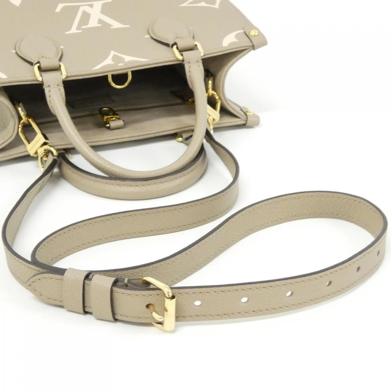 Louis Vuitton Bicolor Monogram Empreinte On The Go PM — view 9