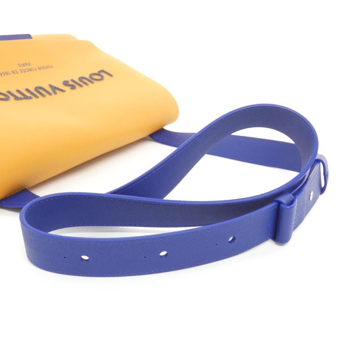 Louis Vuitton Takeout Messenger — view 4