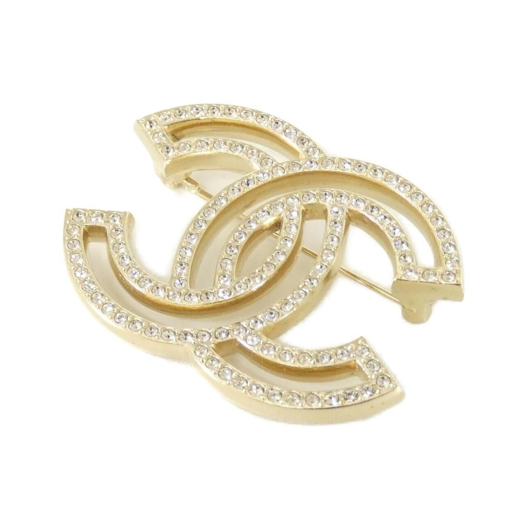 Chanel Brooch Gold