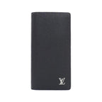 Louis Vuitton Taiga Portefeuille Brazza Wallet