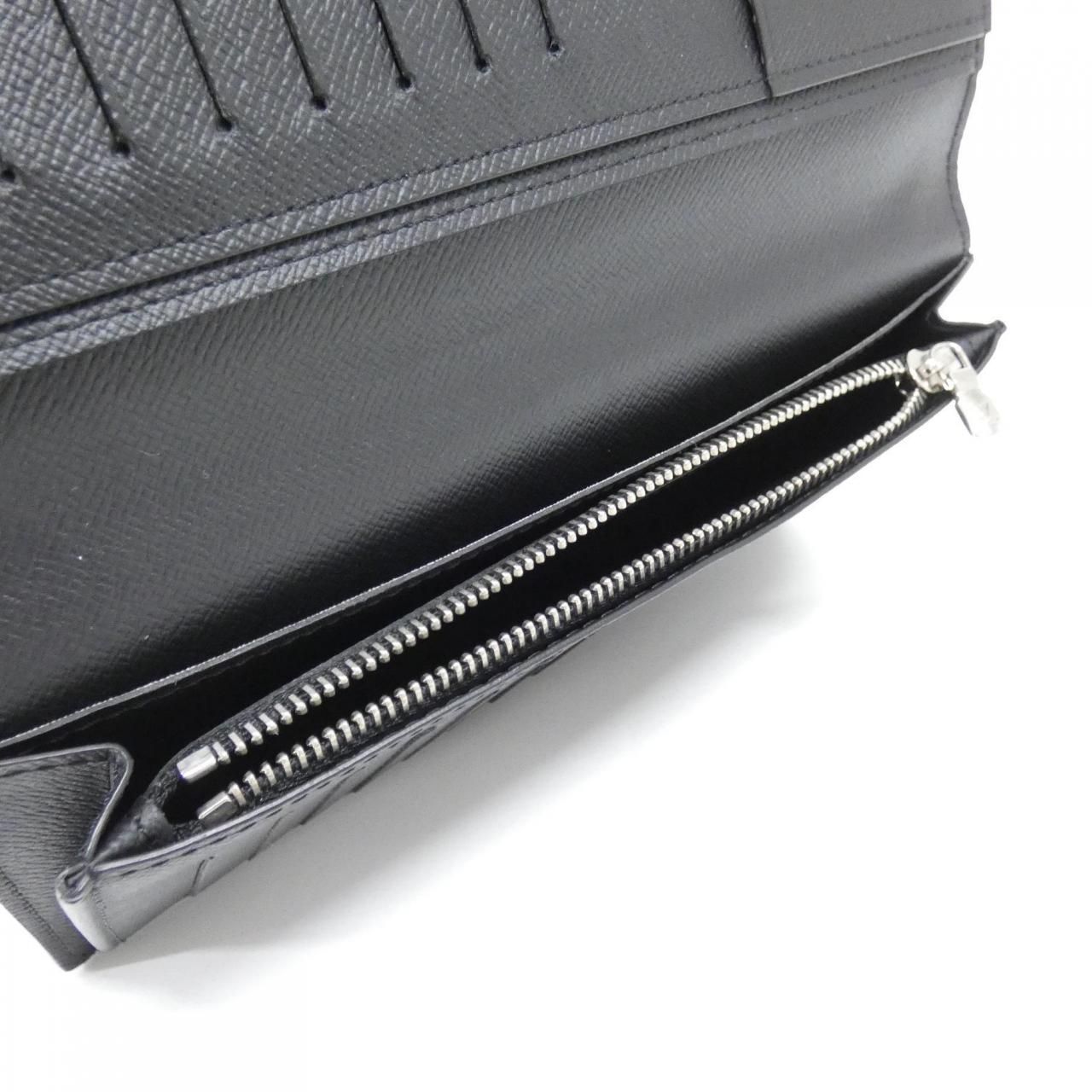 Louis Vuitton Taiga Portefeuille Brazza Wallet — view 8