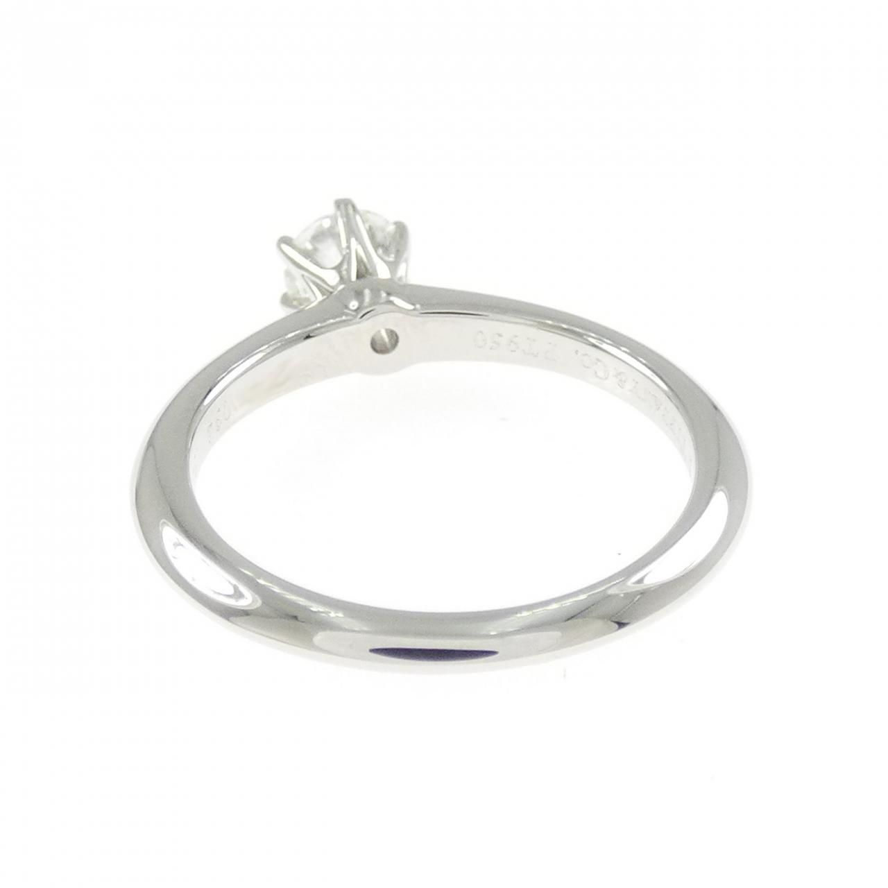 Tiffany & Co Classic Solitaire Ring — view 3