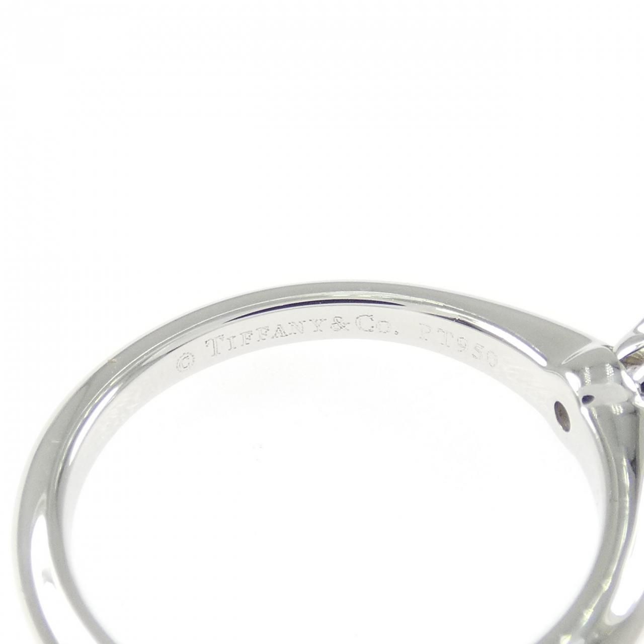 Tiffany & Co Classic Solitaire Ring — view 4