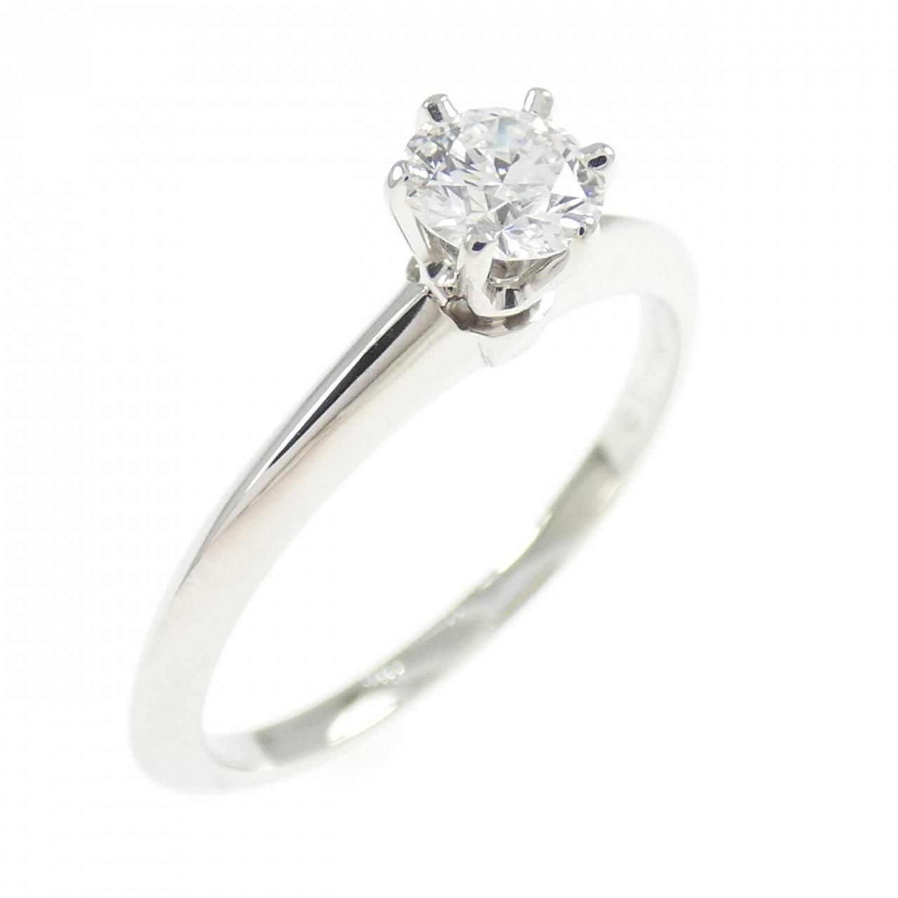 Tiffany & Co Classic Solitaire Ring D