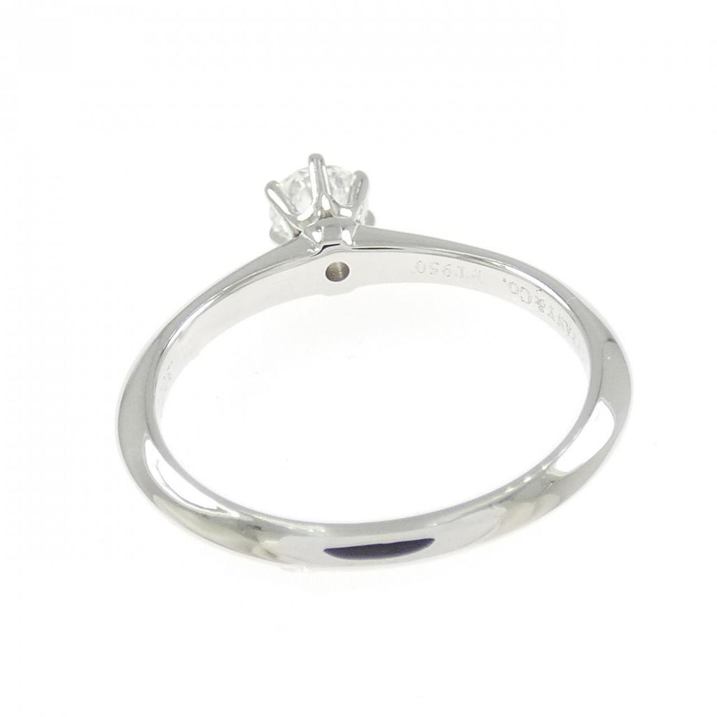 Tiffany & Co Classic Solitaire Ring D — view 3