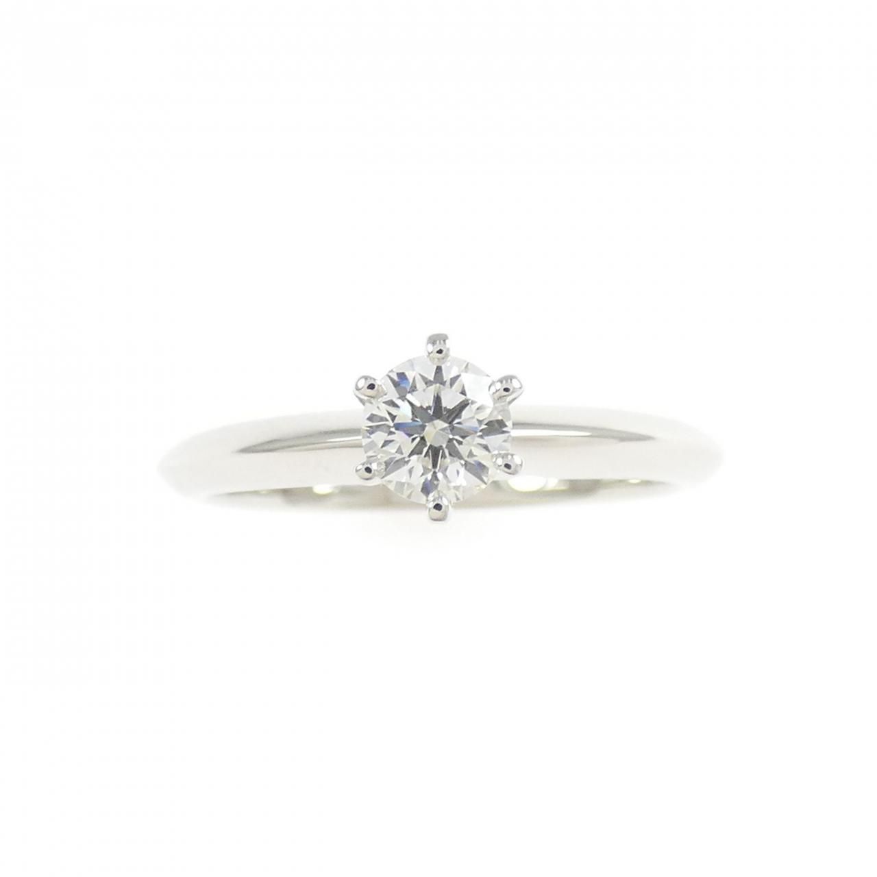 Tiffany & Co Classic Solitaire Ring — view 2