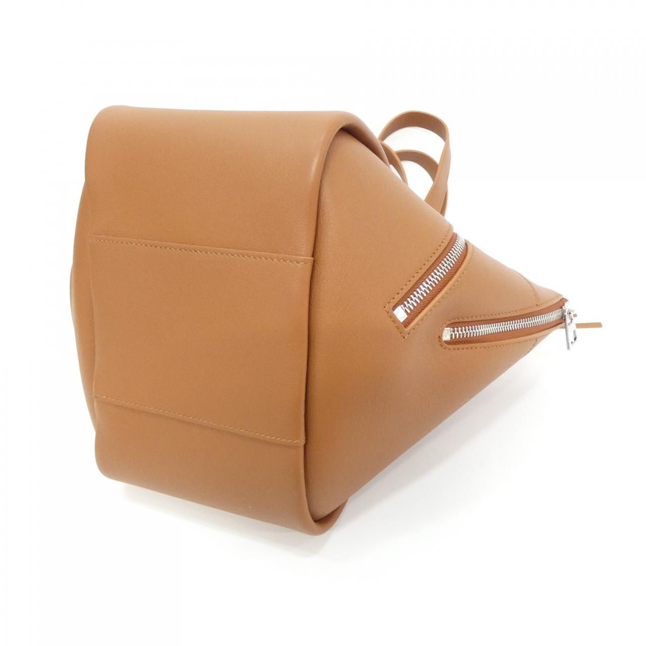 Loewe Hammock Flip Shoulder — view 3