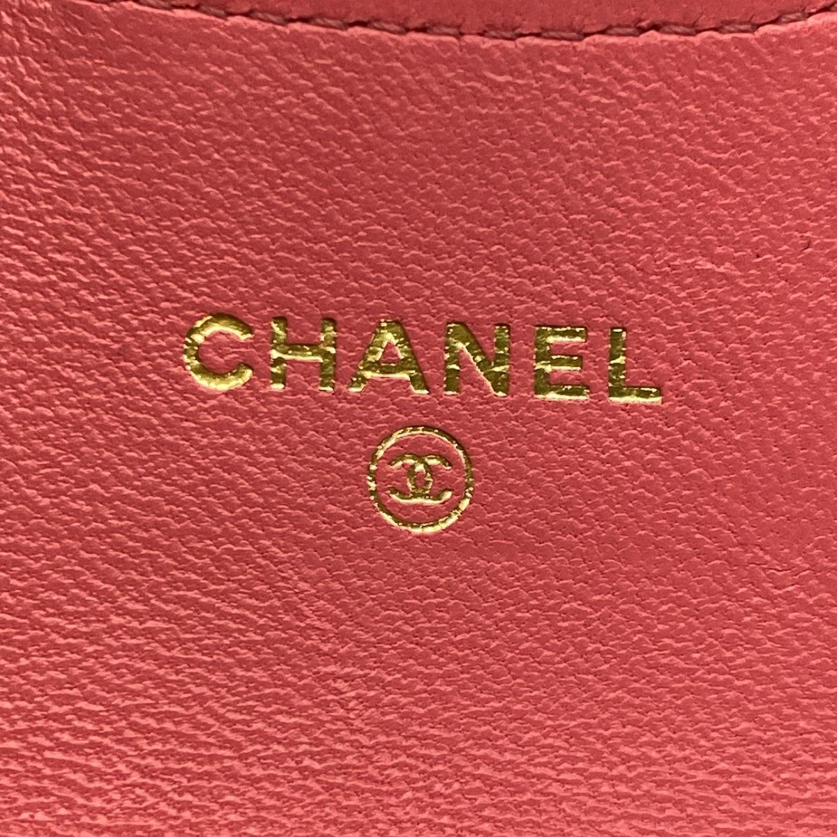 Chanel Waist Pouch Mini Quilted Pink Chain Shoulder Gold Lambskin — view 9