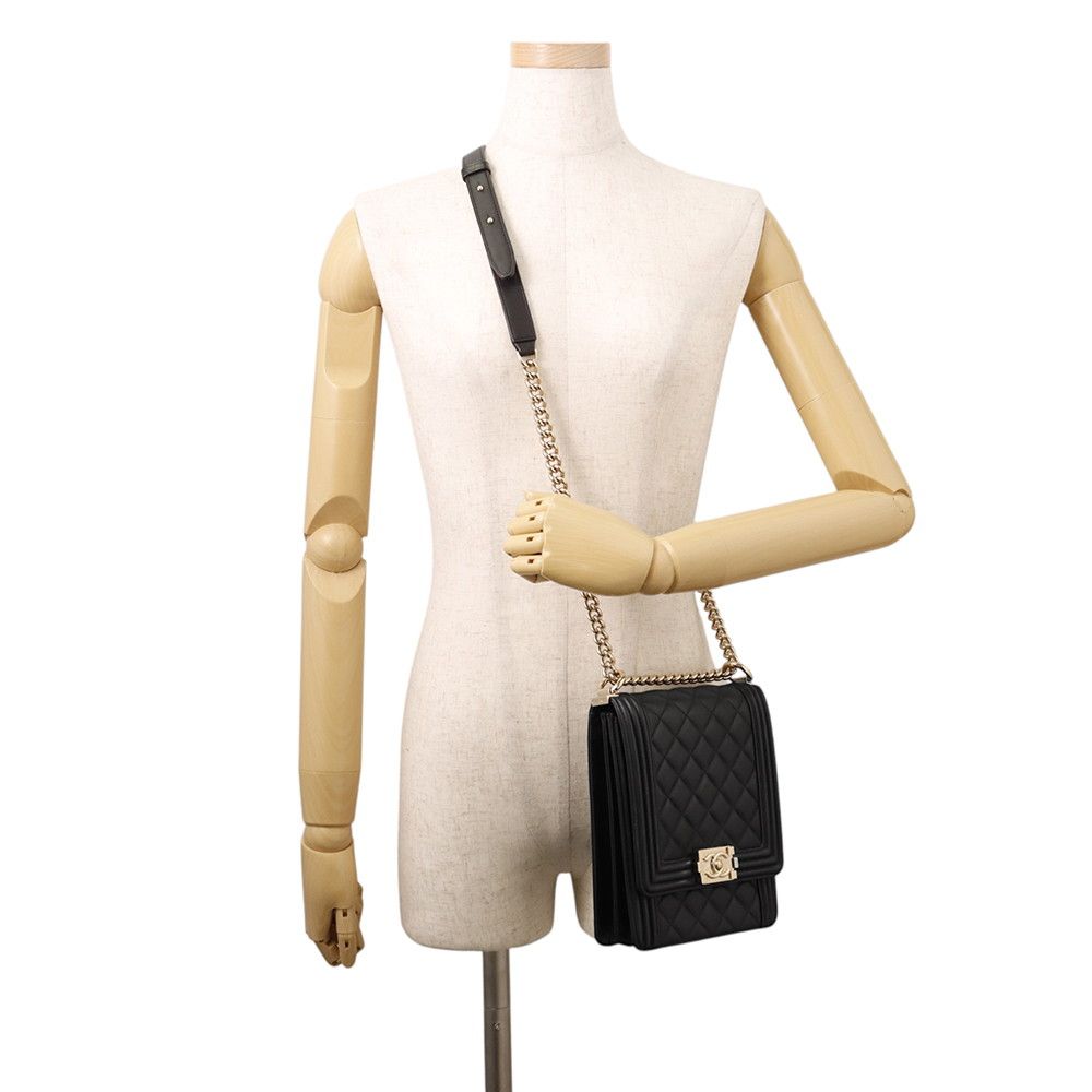 Chanel Chain Shoulder Bag Boy Lambskin Black — view 5