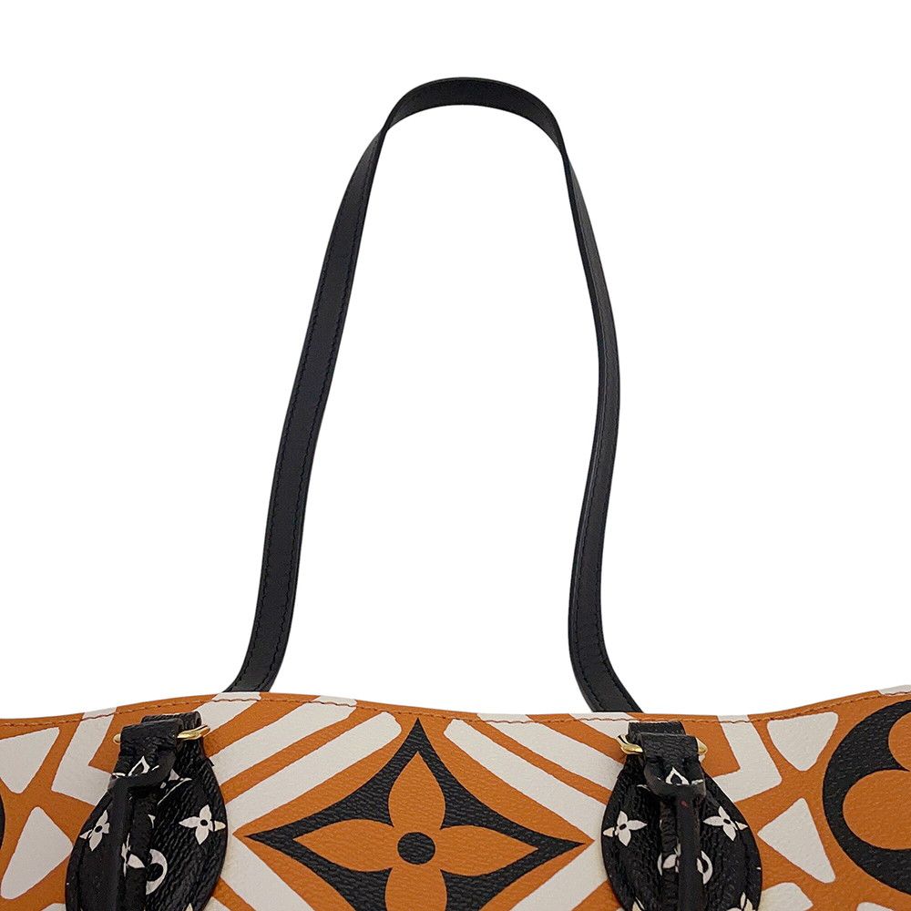 Louis Vuitton Tote Monogram Giant On The Go GM 2-Way — view 9