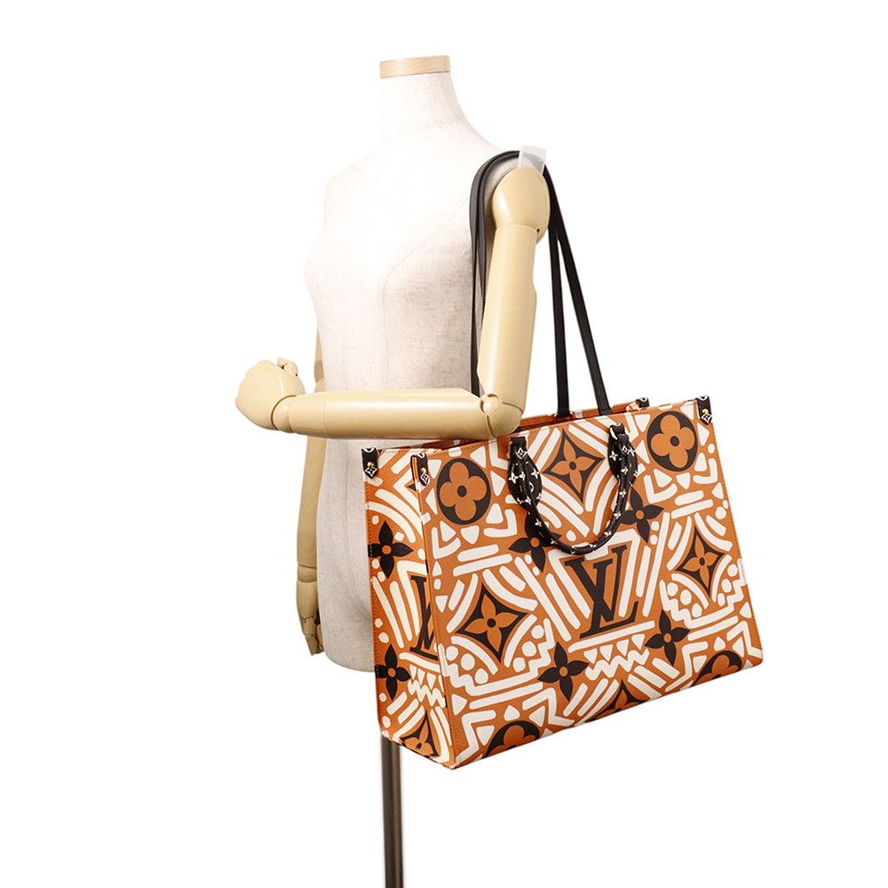 Louis Vuitton Tote Monogram Giant On The Go GM 2-Way — view 5