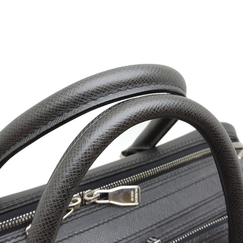 Louis Vuitton Business — view 5