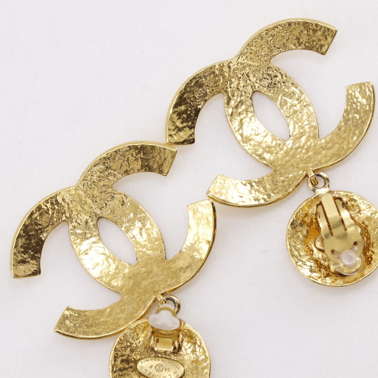 Chanel CC Logo Quilted Vintage Gold Plated Earrings — view 9