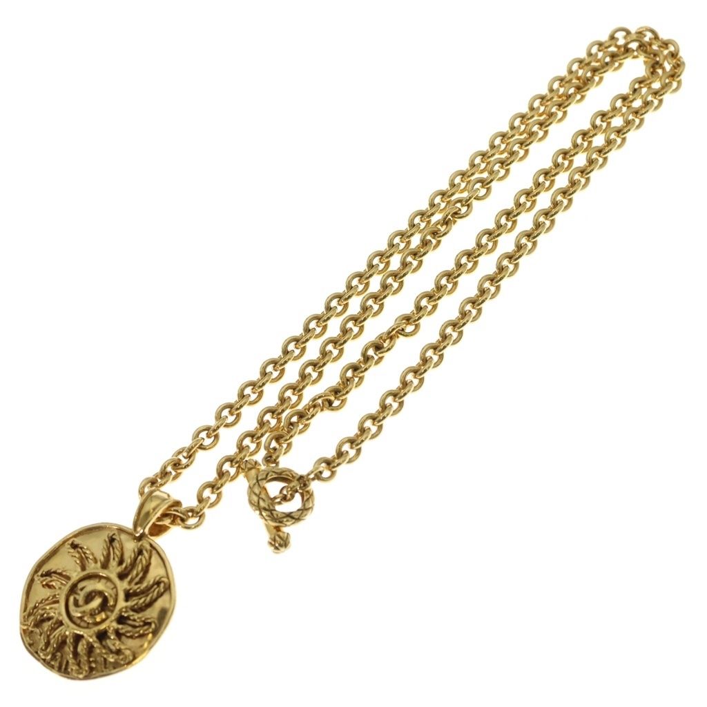Chanel Sun Motif CC Logo Necklace Gold — view 2