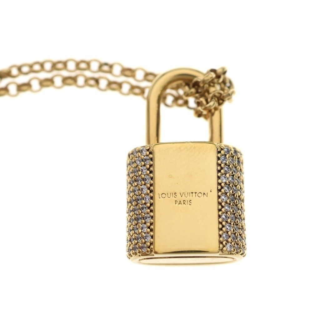 Louis Vuitton LV Padlock Pendant Gold — view 5