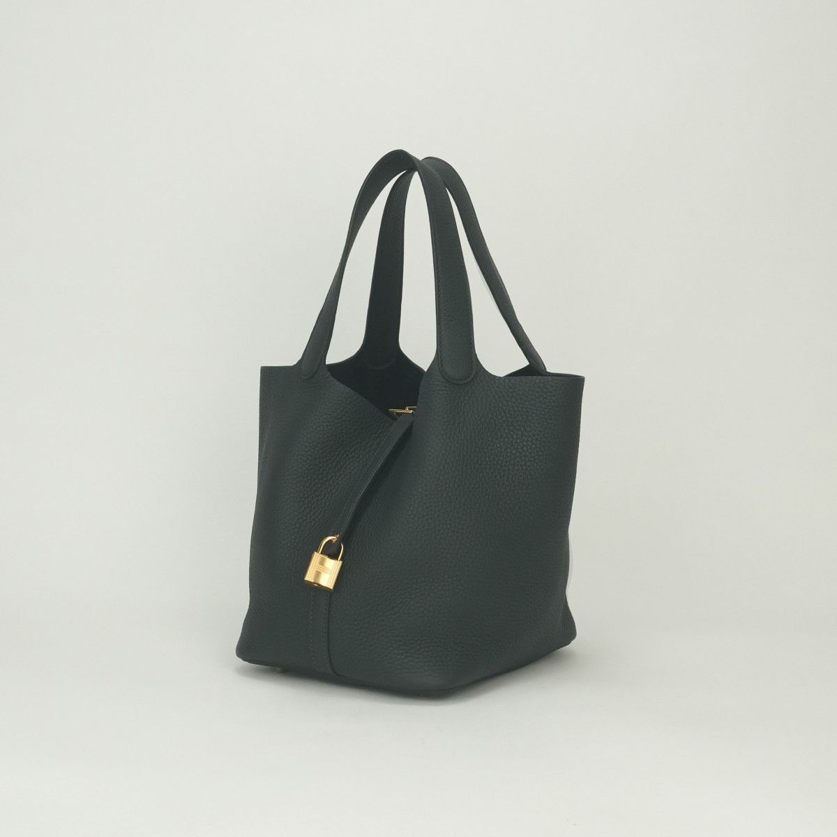 Hermes Picotin Lock 22 Tote Taurillon Clemence Vert Fonce Vertfonce Green Gold — view 2