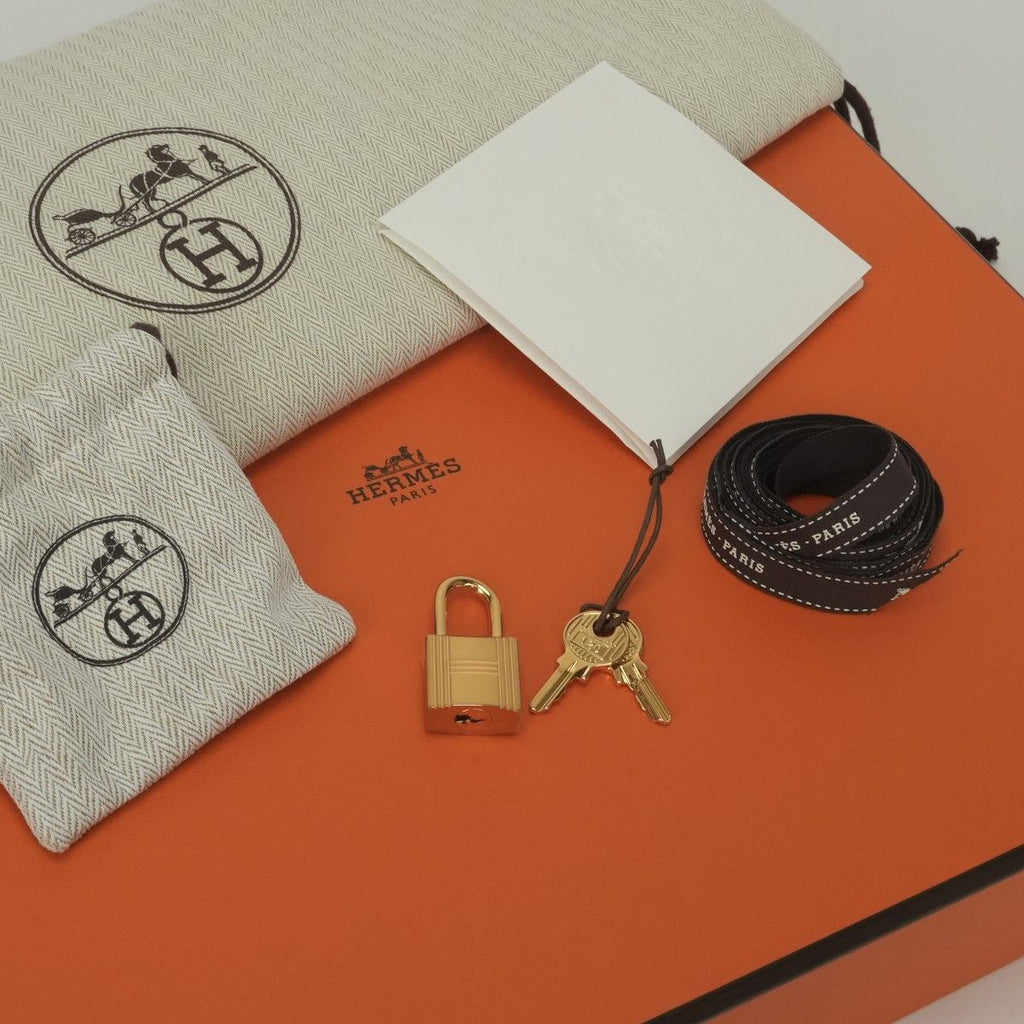 Hermes Picotin Lock 22 Tote Taurillon Clemence Vert Fonce Vertfonce Green Gold — view 9