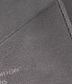 Louis Vuitton Passport Cover NM Monogram Empreinte — view 6