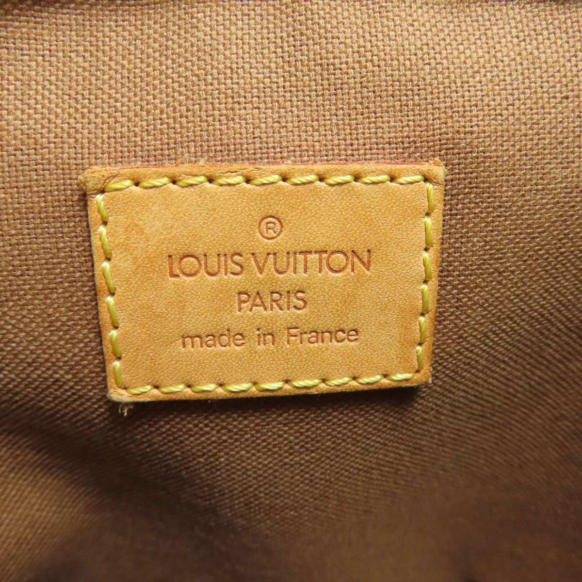 Louis Vuitton Pochette Bosphore Shoulder Bag Monogram Canvas — view 6