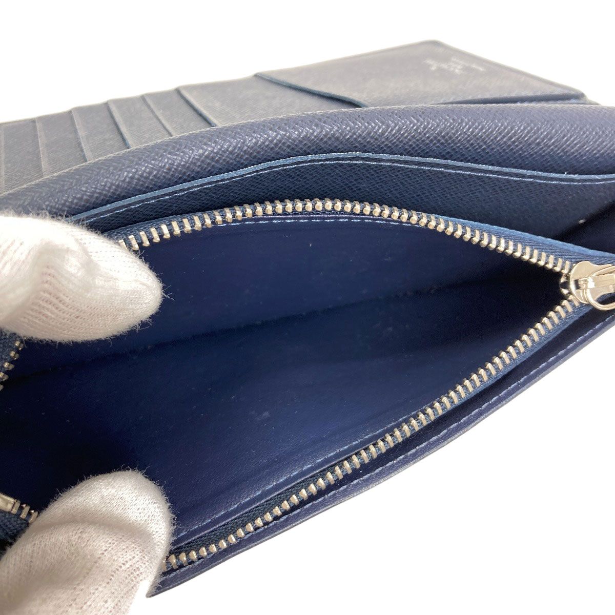 Louis Vuitton Portefeuille Brazza NM Wallet Taiga Leather — view 6