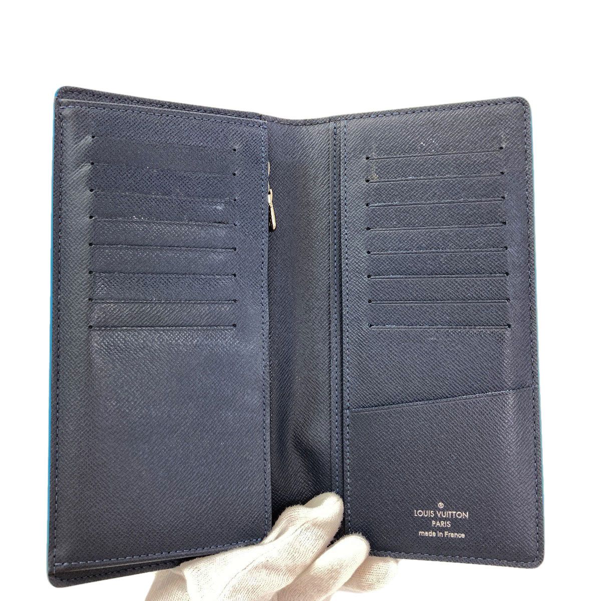 Louis Vuitton Portefeuille Brazza NM Wallet Taiga Leather — view 4