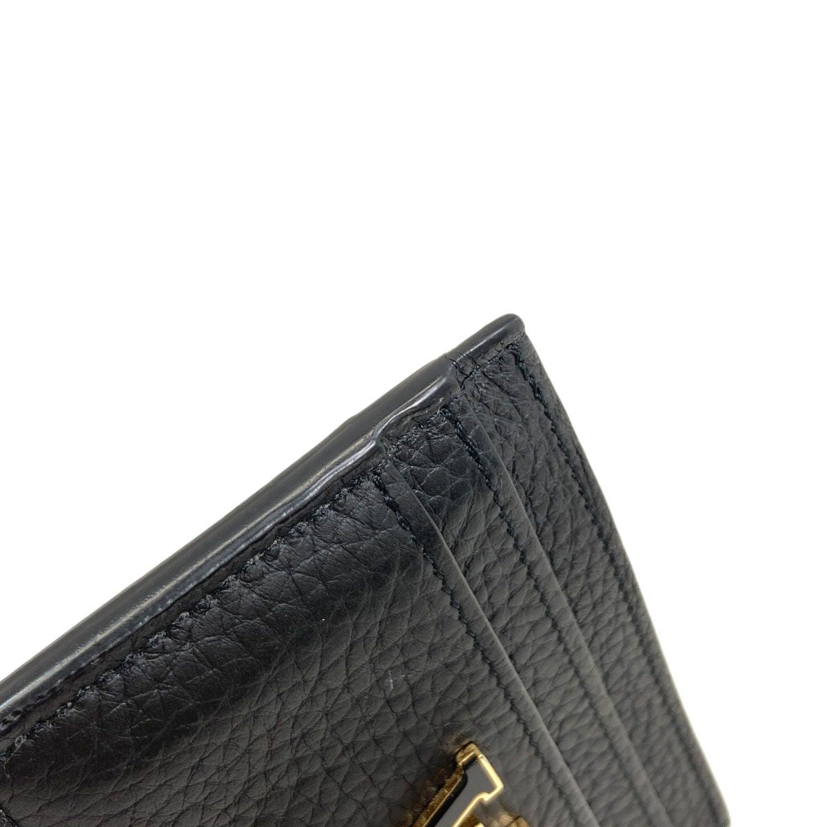 Louis Vuitton Card Holder Capucines Case Taurillon Leather — view 6