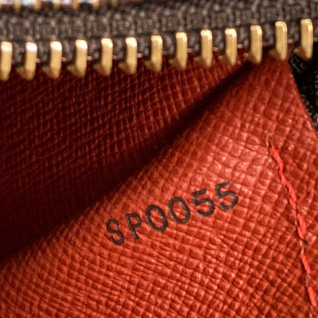 Louis Vuitton Papillon 30 Handbag Damier Canvas — view 7