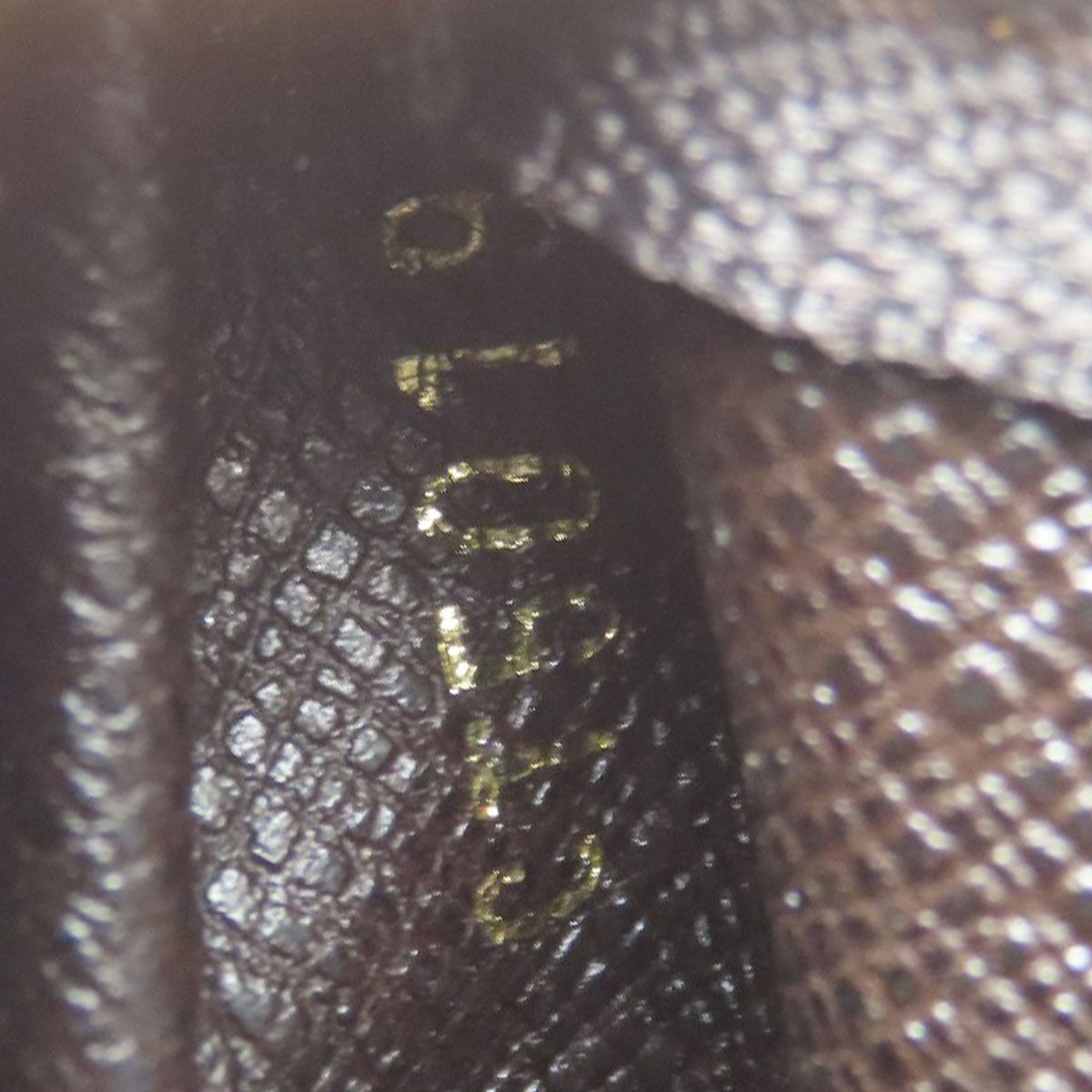 Louis Vuitton Pochette Cles Coin Case Monogram Idylle — view 6