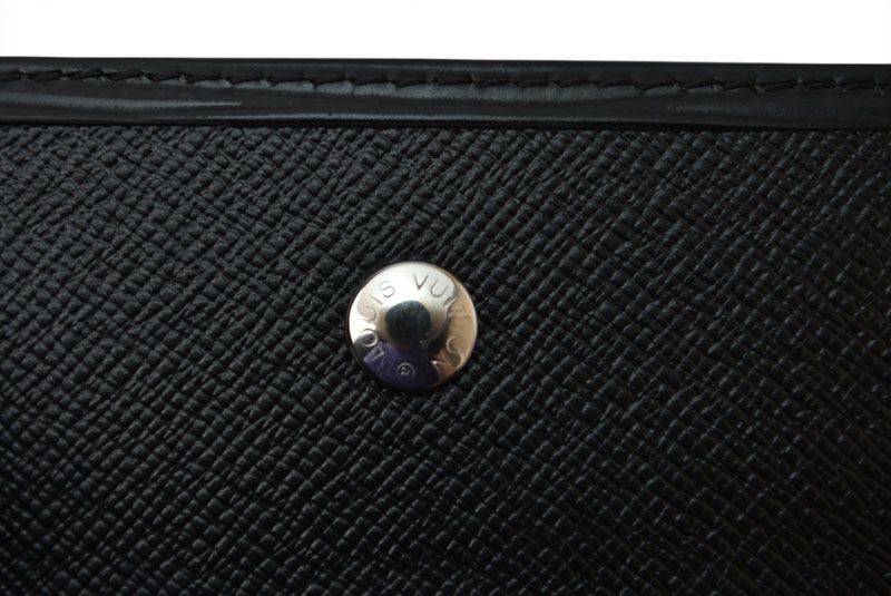 Louis Vuitton Key Case Multicles 6 Epi Noir Black Key Holder — view 5