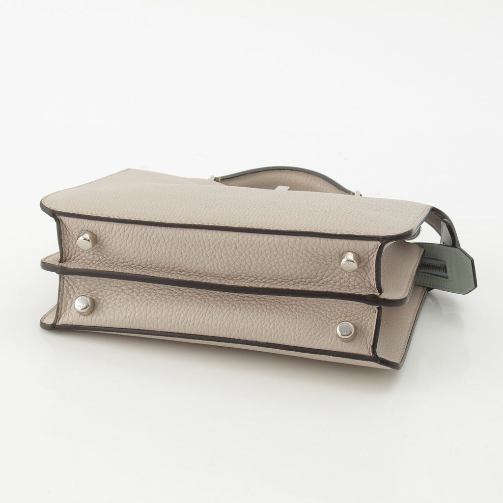Fendi Peekaboo I-see-you Leather 2-Way Shoulder Handbag Beige — view 5