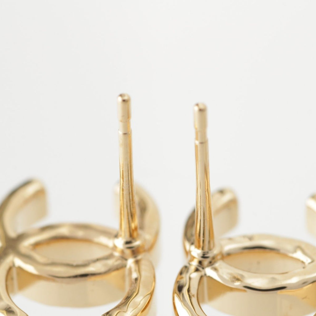 Chanel CC Logo Earrings Gold — view 5