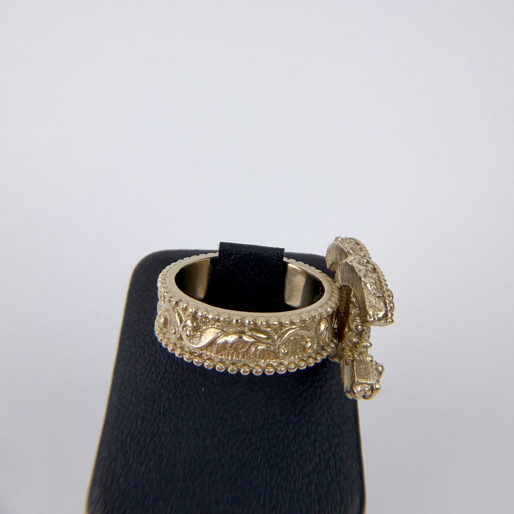 Chanel CC Logo Ornament Wide Ring 13c Gold Plated 13c Vintage — view 5