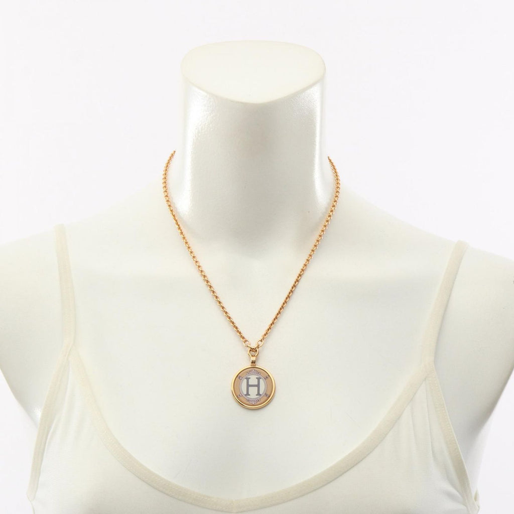 Hermes Necklace Medaille Blason Gold — view 6