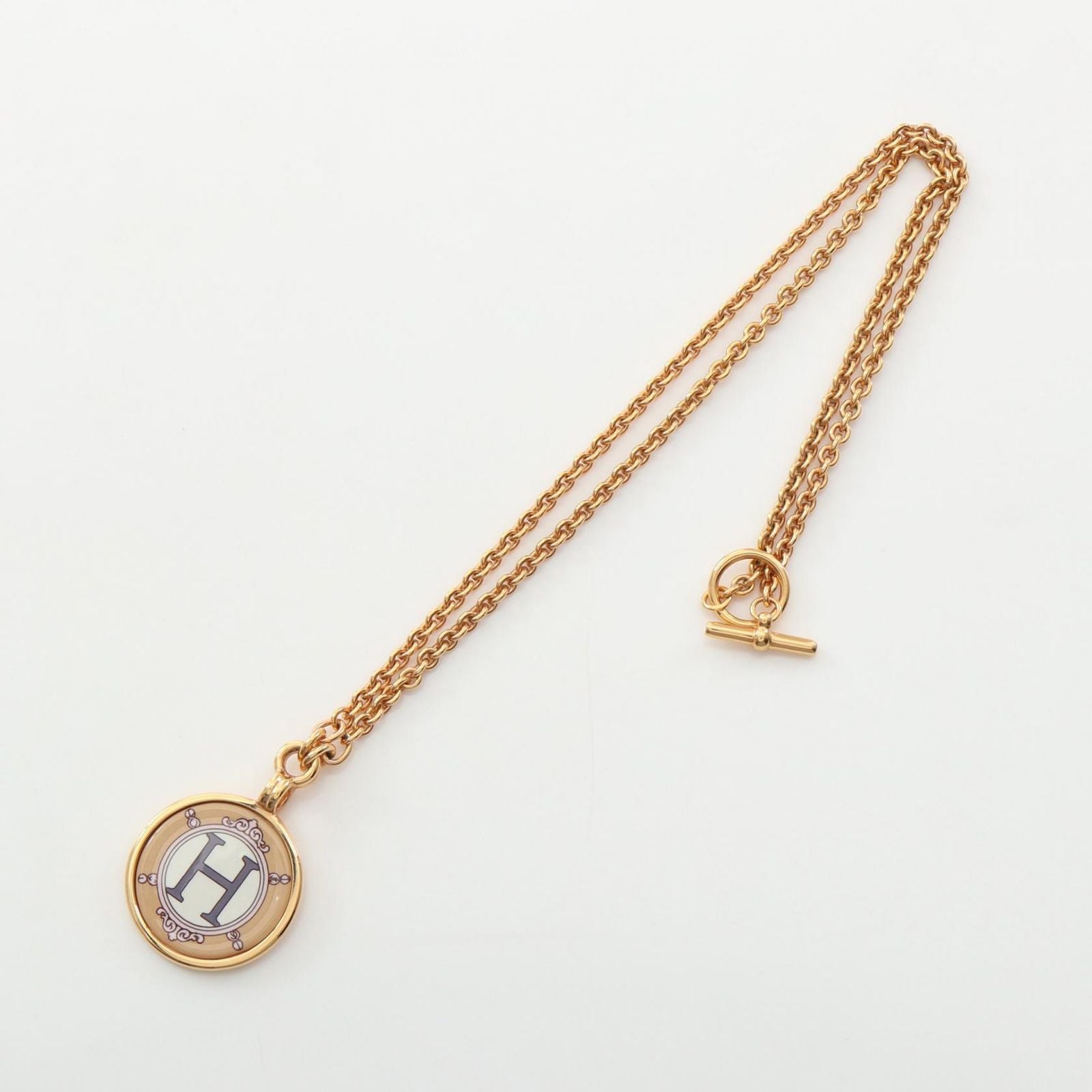 Hermes Necklace Medaille Blason Gold — view 3