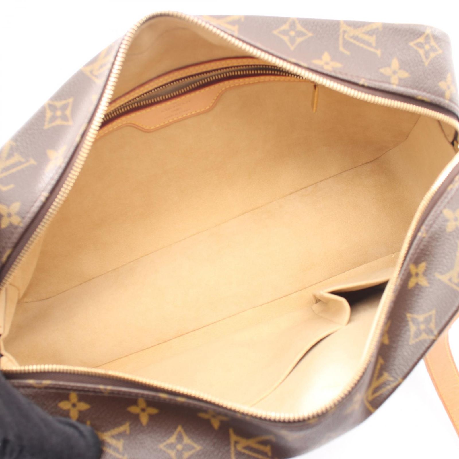 Louis Vuitton Shoulder Bag GM Canvas Leather GM — view 3